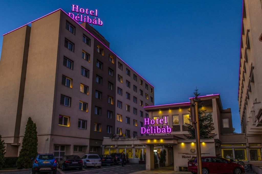 Hotel-Delibab-Hajduszoboszlo-kivilagitas